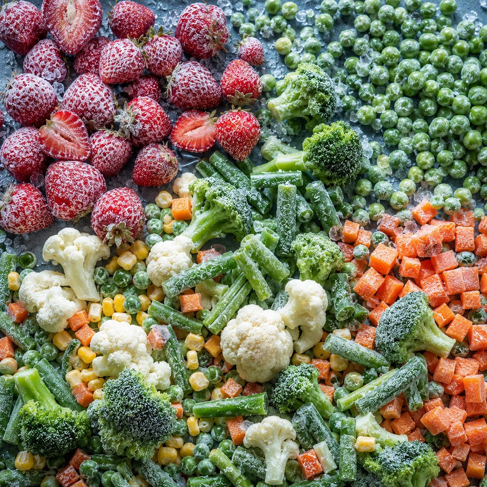 Egyptian IQF frozen vegetables and strawberries prepared for a minus 18 degree mixed frozen container